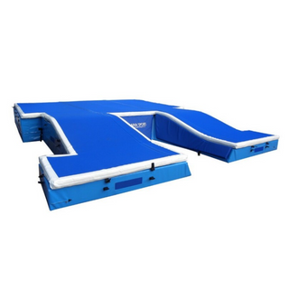 Area di caduta Salto con l'Asta tipo monocube completa di materassina anti chiodi